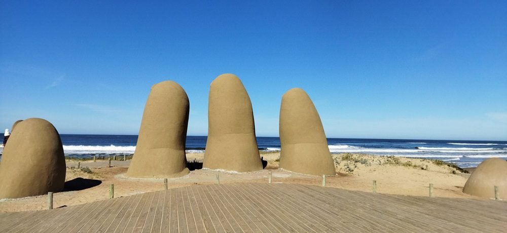 Praia Brava em Punta del Este - Quais sao as Praias Onde pegar praia sunset Los Dedos La Mano