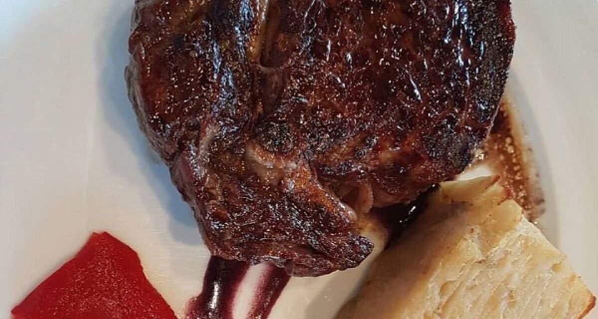 Bodega Bouza Uruguai Vinícola Montevidéu Degustação de vinhos Almoço gourmet Carros antigos Turismo em Montevidéu Vinhos uruguaios Experiência gastronômica Visita à vinícola Roteiro enogastronômico