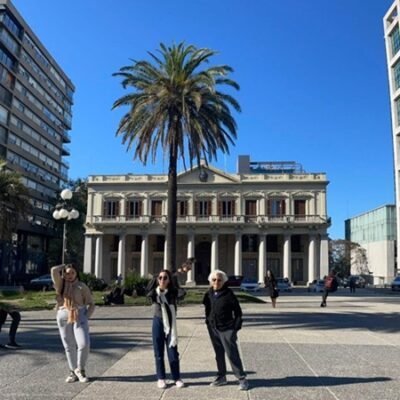 Passeio Centro Montevideo. Guia brasileiro português caminhada a pé.