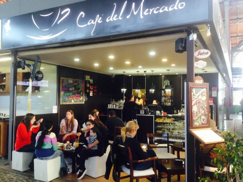 Cafe dentro do Mercado Agricola de Montevideo