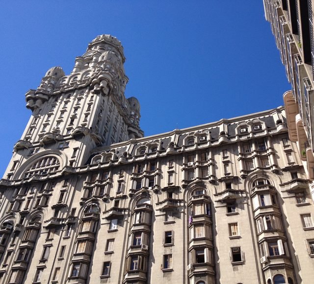 Passeios no Uruguai: Palacio Salvo, em Montevideo
