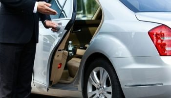 Transfer Montevidéu Transfer aeroporto Carrasco Transfer hotel aeroporto Montevidéu Transfer privativo Montevidéu Transfer executivo Montevidéu Transporte aeroporto Carrasco Motorista particular Montevidéu Traslado aeroporto Montevidéu Transfer Punta del Este Montevidéu Carro com motorista Montevidéu
